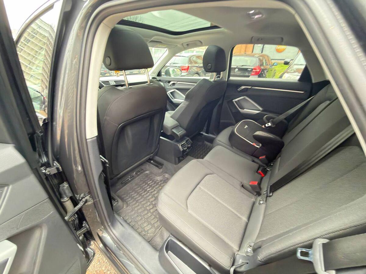 Audi Q3 Sportback 35 1.5 tfsi Business Plus