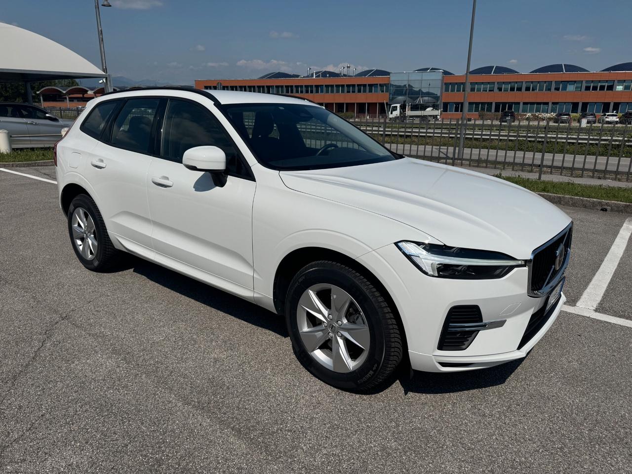 Volvo XC60 B4 AWD (Diesel/Hybrid) Business