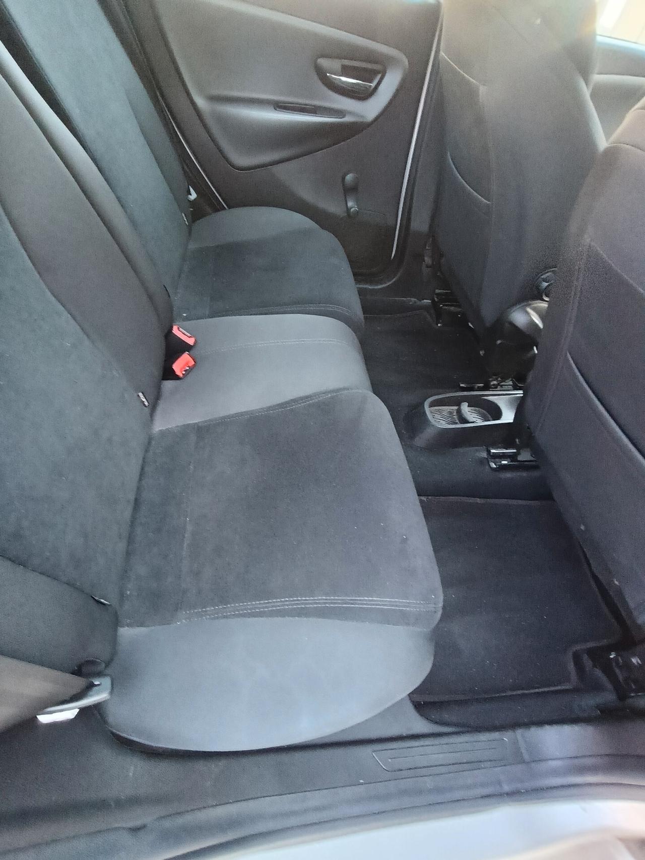 Lancia Ypsilon 1.2 69 CV 5 porte S&S Silver