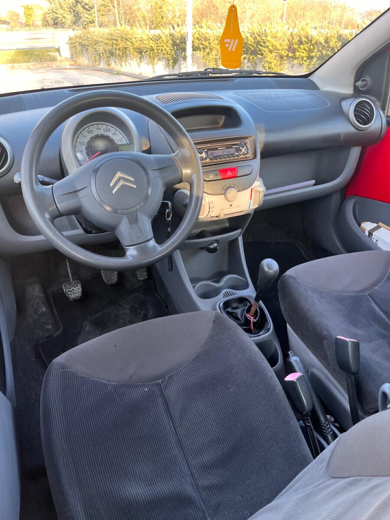 Citroen C1 1.0 benzina 5 porte SI NEOPATENTATI
