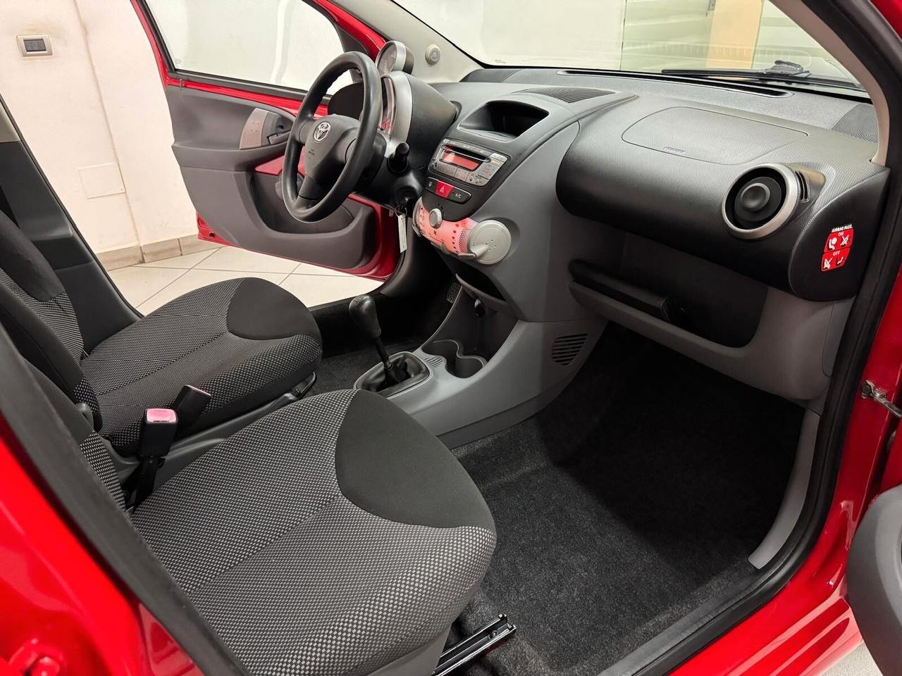 Toyota Aygo 1.0 Benzina 5 porte 2010