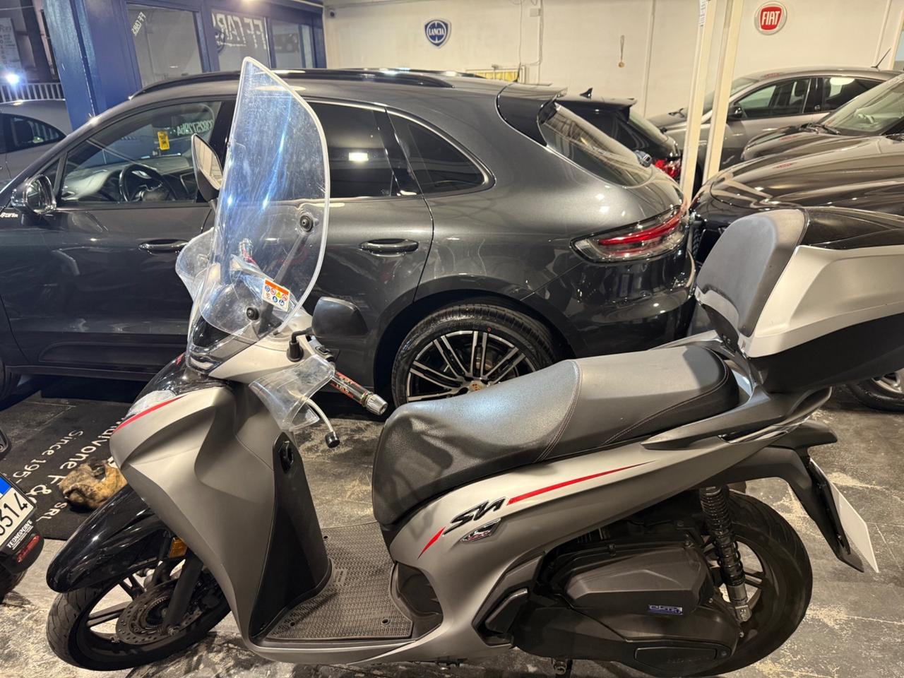 Honda SH 350 Sport
