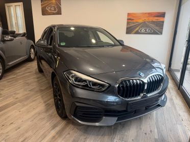 Bmw 118 118d 5p. Business Advantage