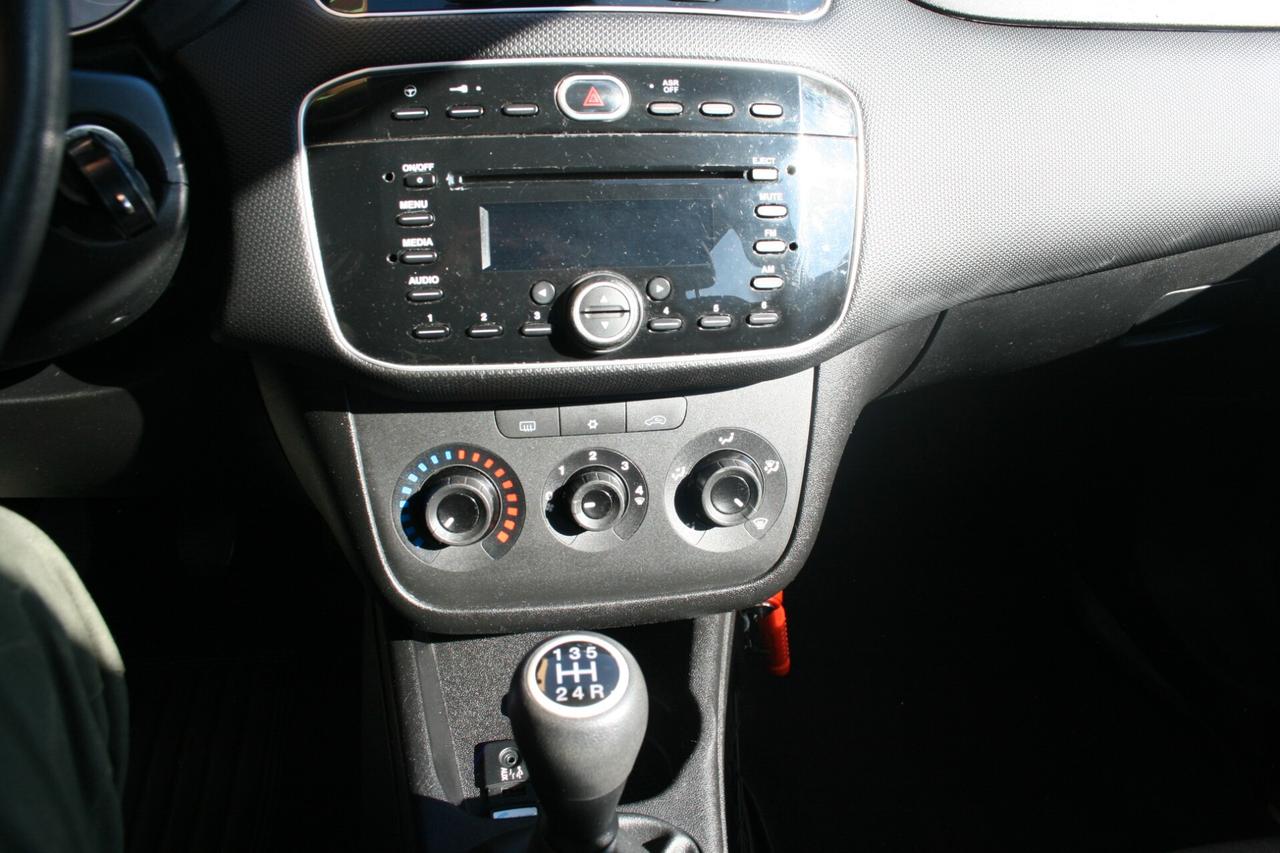 Fiat Punto 1.3 MJT II 75 CV 5 porte Street