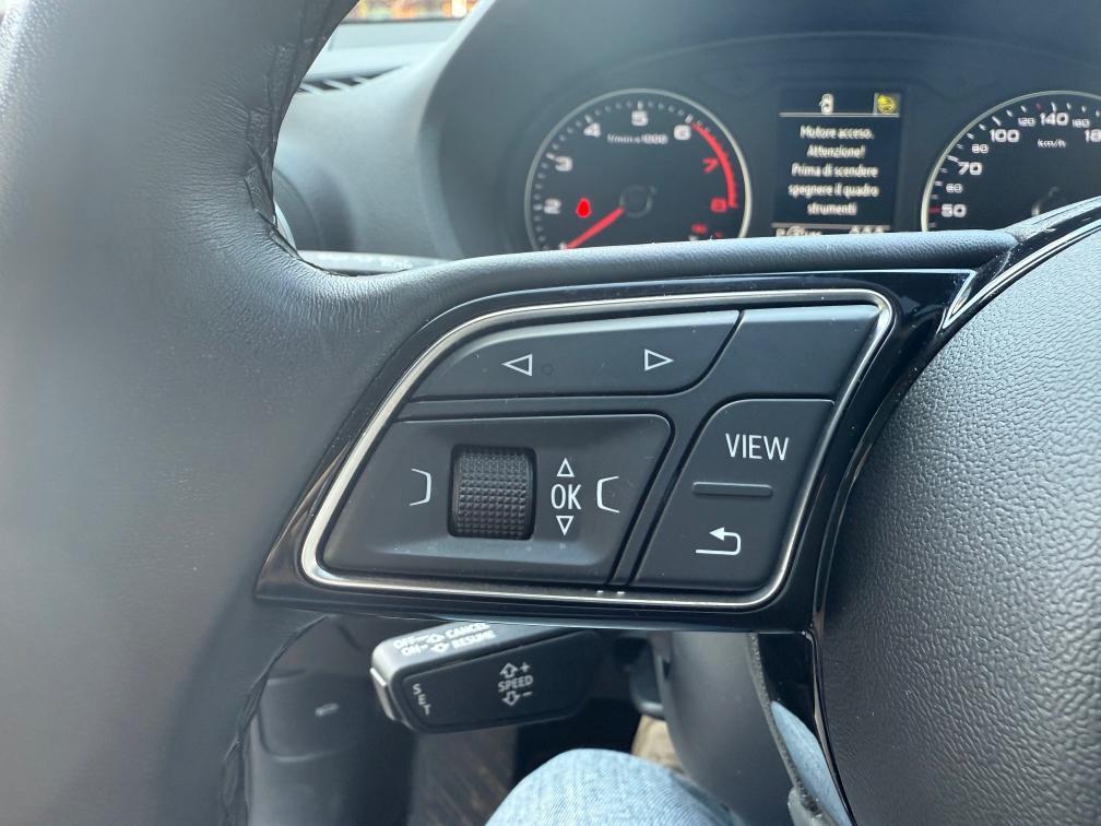 AUDI Q2 35 TFSI S tronic