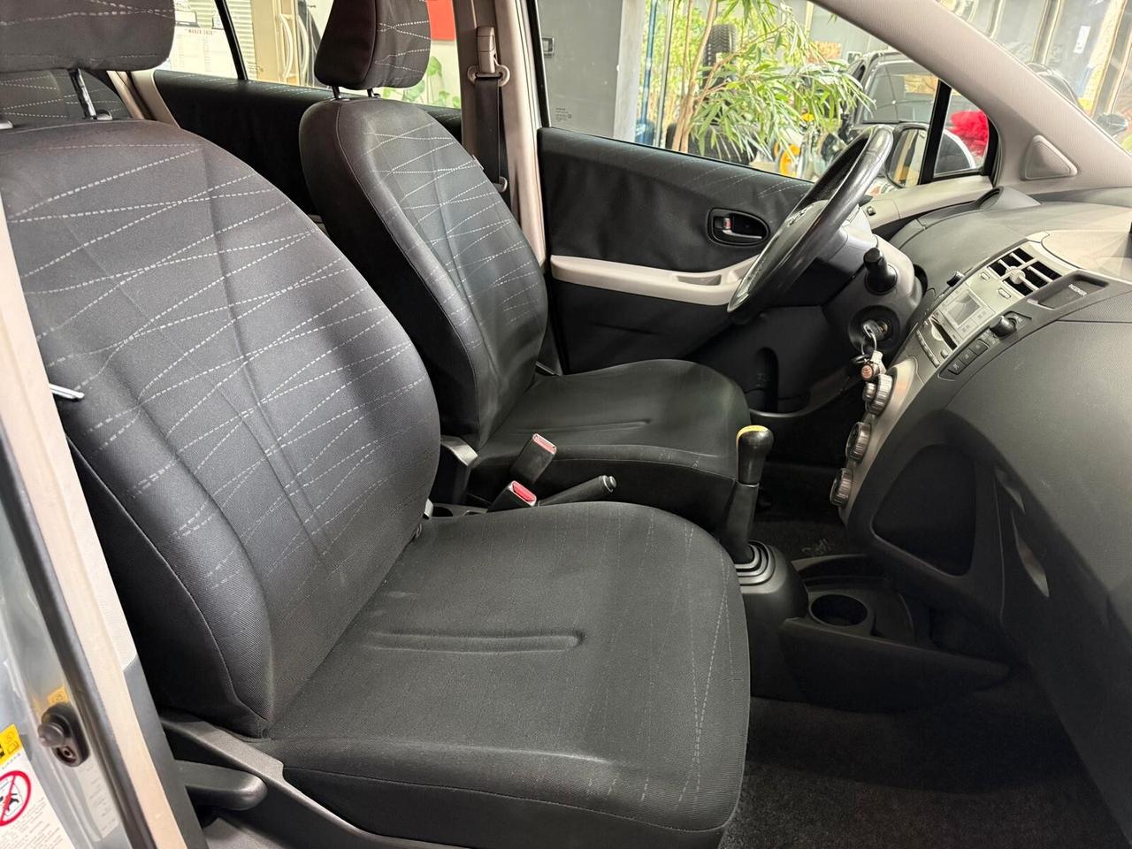 Toyota Yaris 1.3 5 porte Sol