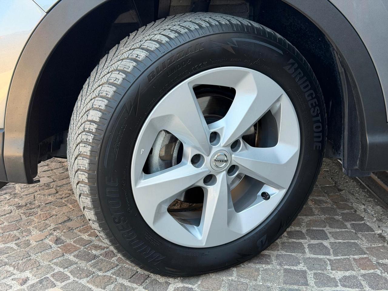 Nissan Qashqai 1.5 dCi 115 CV CAMBIO AUTOMATICO