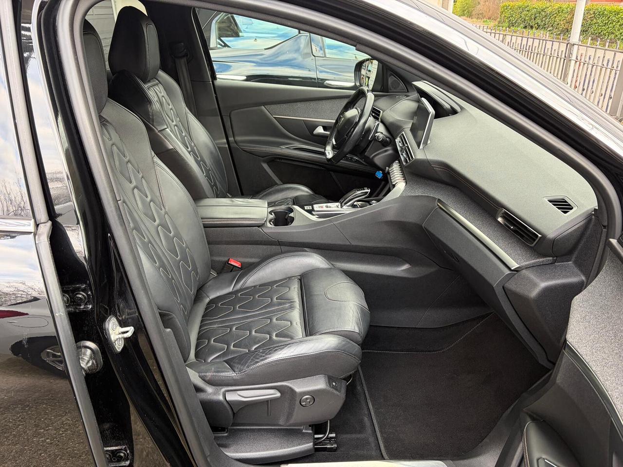 Peugeot 3008 1.6 BlueHDi 120cv tetto GT Line