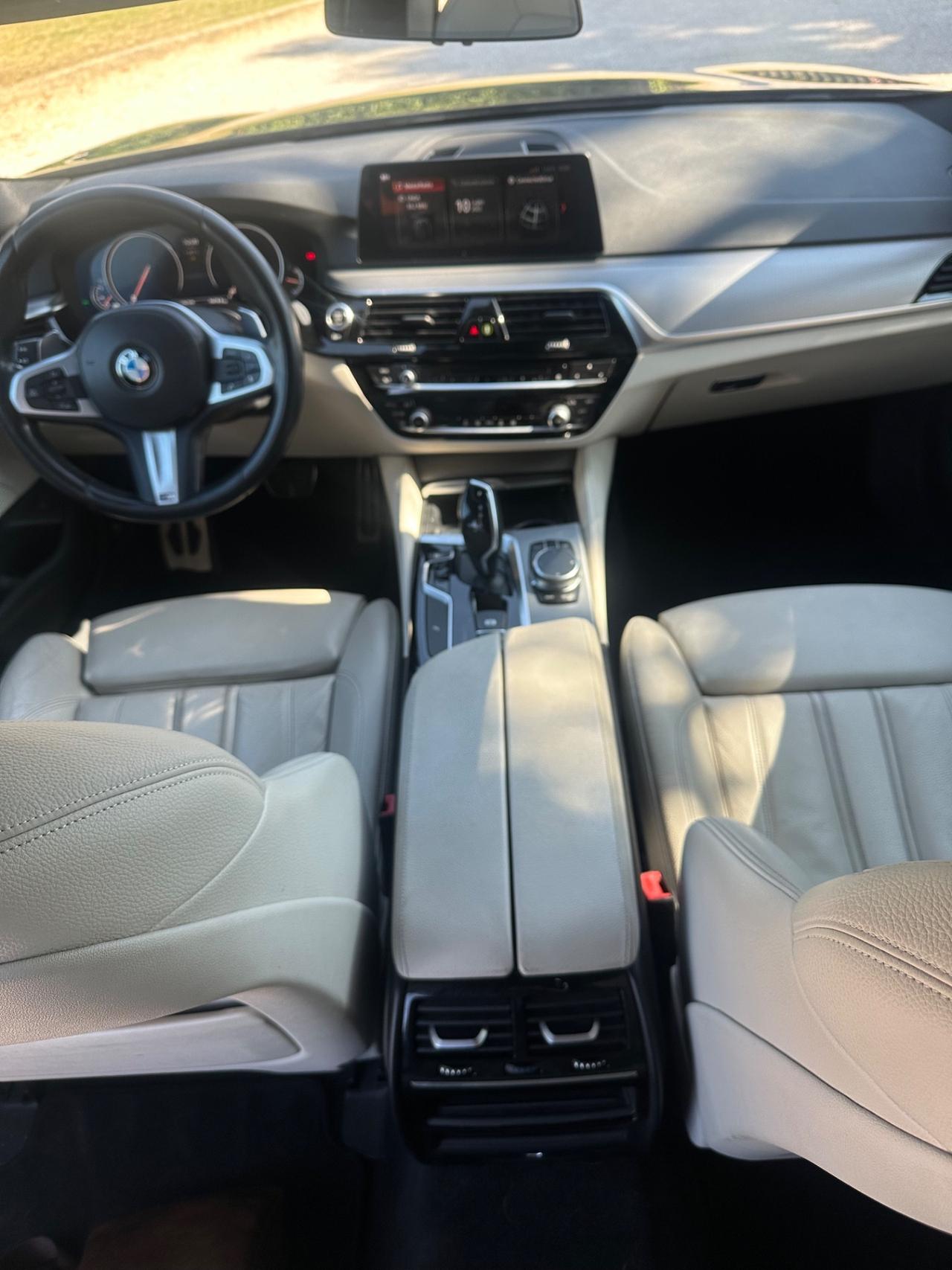 Bmw 520 520d xDrive Touring Msport