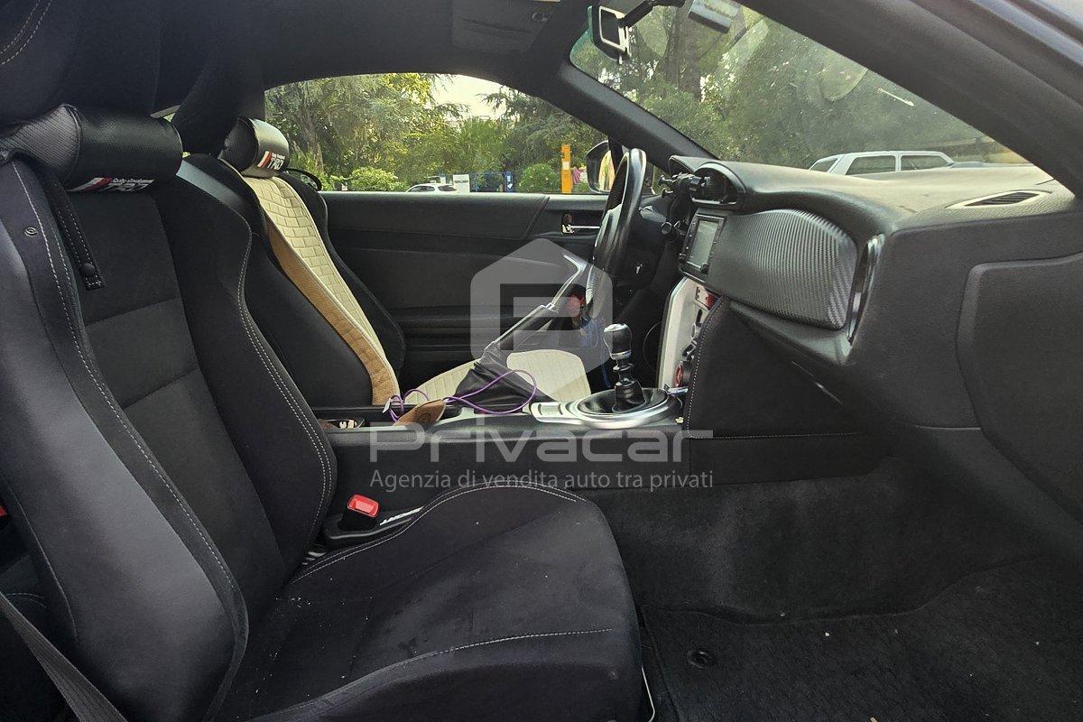 TOYOTA GT86 2.0 Rock&Road