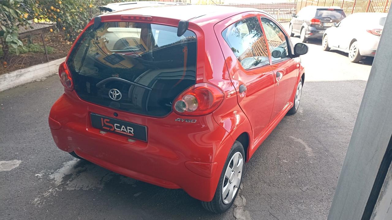 Toyota Aygo 1.0 12V VVT-i 5 porte