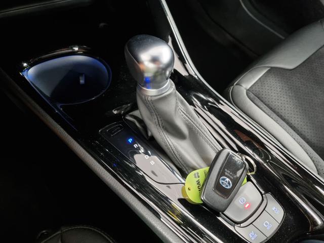 TOYOTA C-HR 1.8 Hybrid E-CVT Dynamic