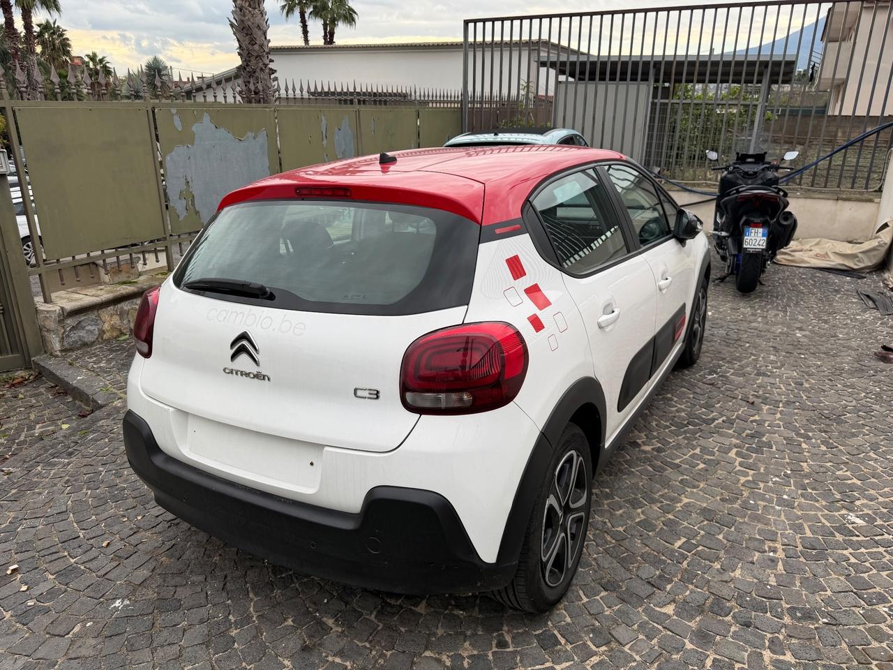 Citroen C3 83cv Benzina 5 porte Shine Navi bicolor pdc