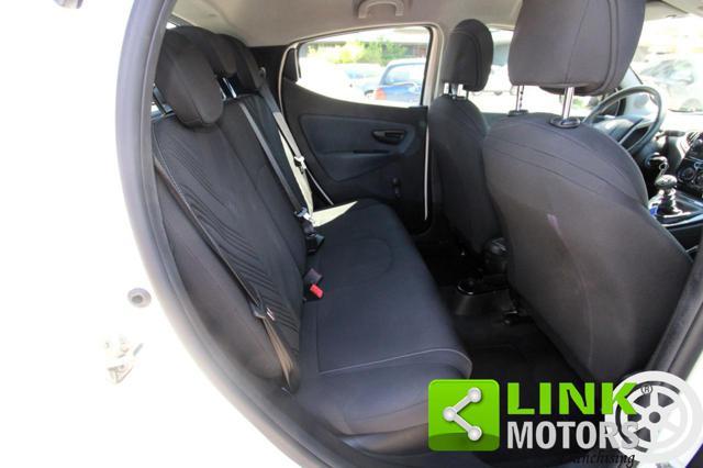 LANCIA Ypsilon 1.0 FireFly 5 porte S&S Hybrid Alberta Ferretti