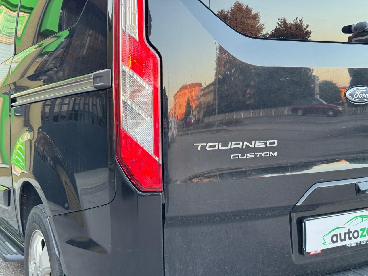 Ford Tourneo Custom 2.0 TDCi 130CV PL Titanium