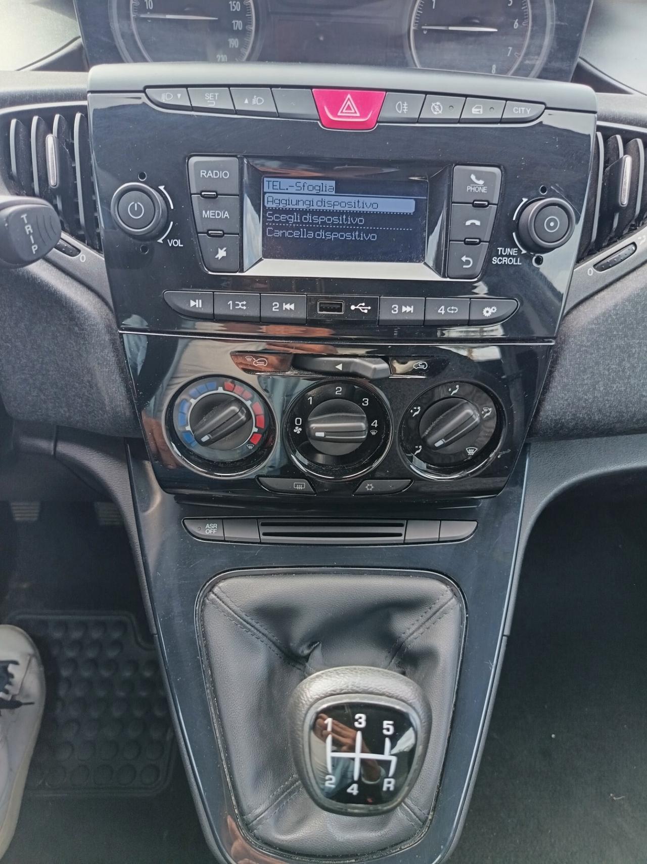 Lancia Ypsilon 1.2 69 CV 5 porte S&S Elefantino Blu