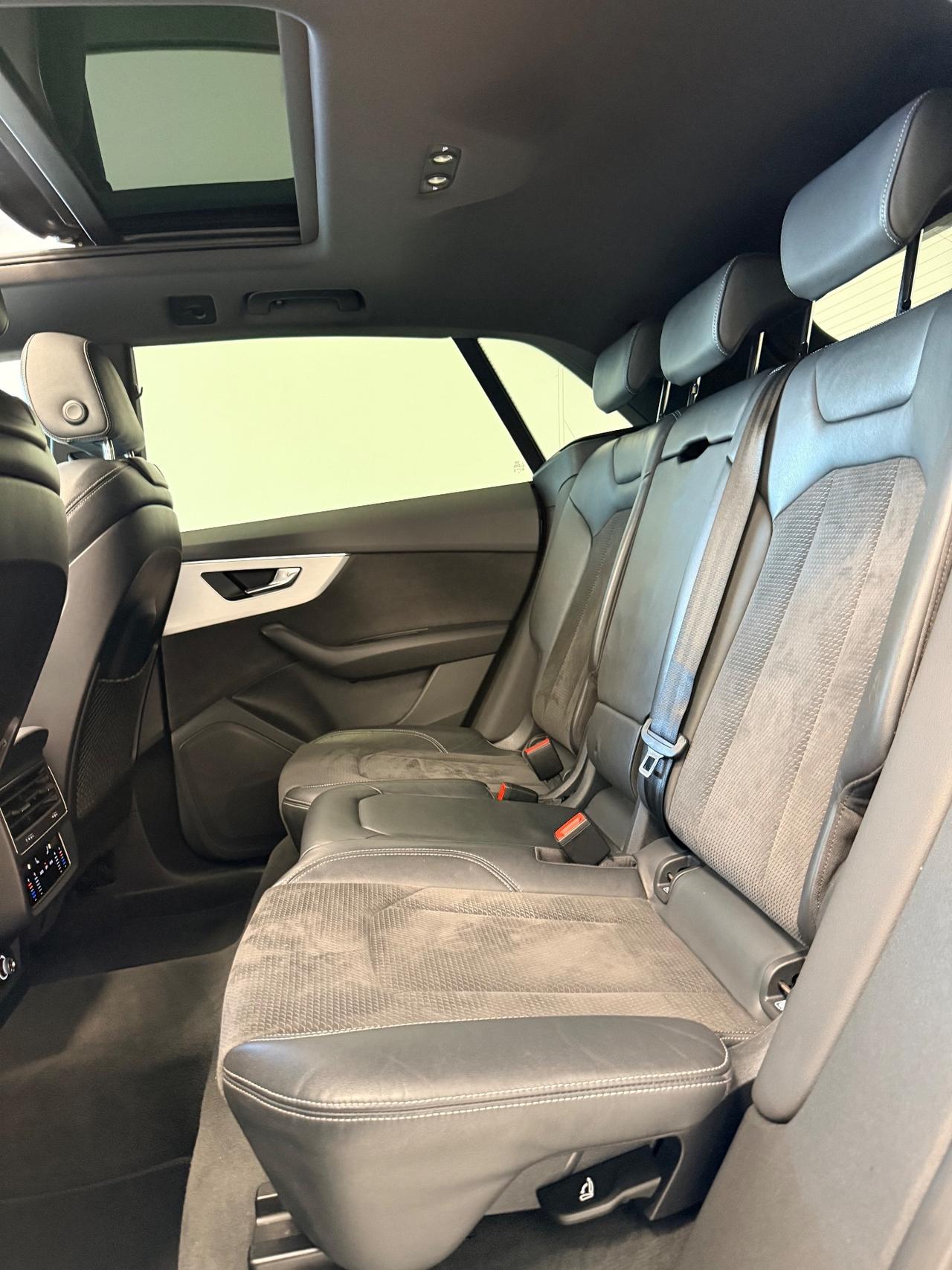 Audi Q8 50 TDI 286 CV mhev (diesel/elettrica) quattro Sport S.LINE,TETTO APRIBILE,LUCI SOFFUSE,TELECAMERA