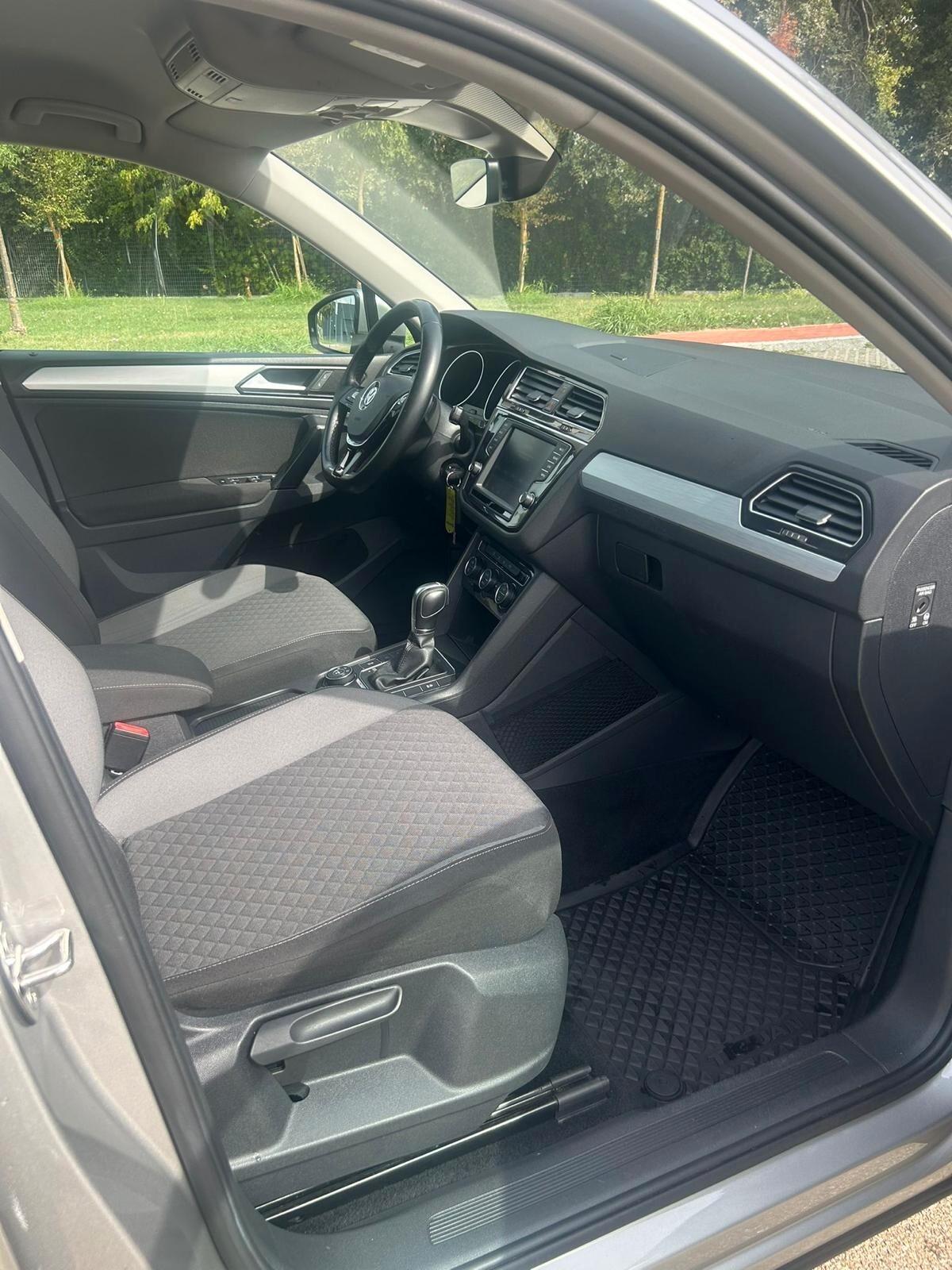 Volkswagen Tiguan 2.0 TDI SCR DSG 4MOTION Business BMT