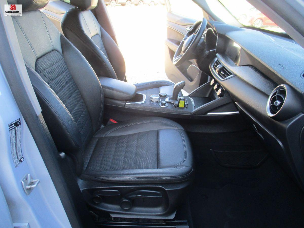 A.R.Stelvio 2.2 T.diesel 190cv AT8 RWD Exec.-2021 FULL