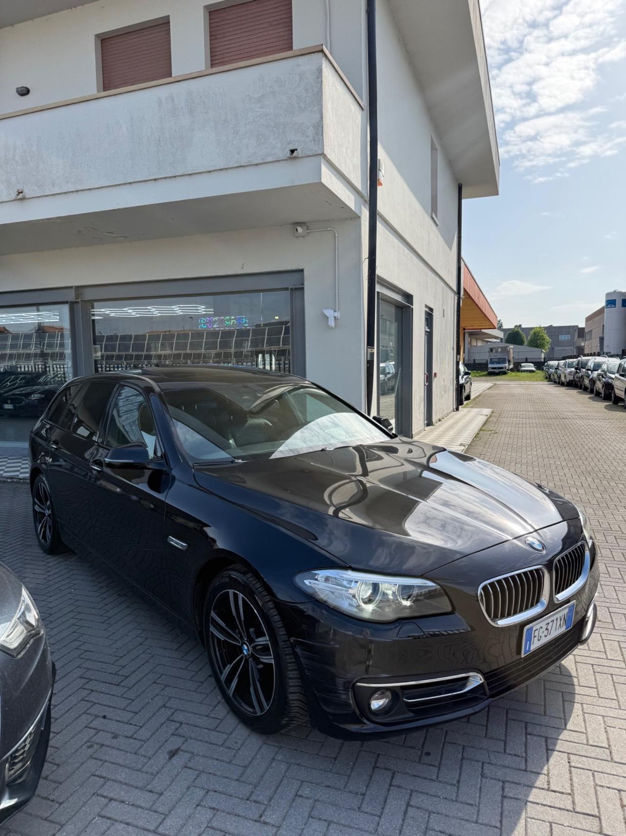 Bmw 520 520d xDrive Luxury