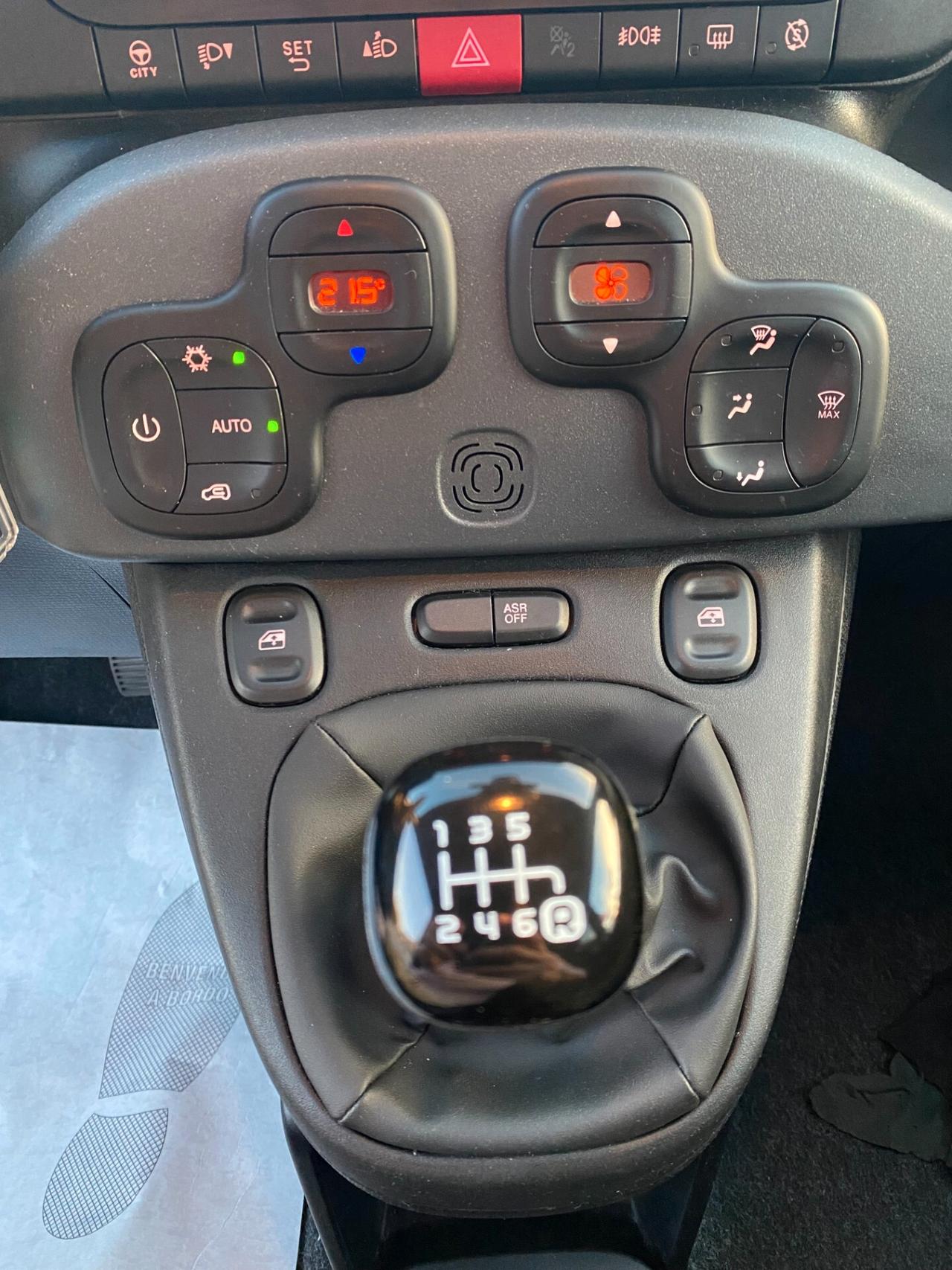 FIAT Panda 1.0 hybrid CROSS 5posti RadioAPP