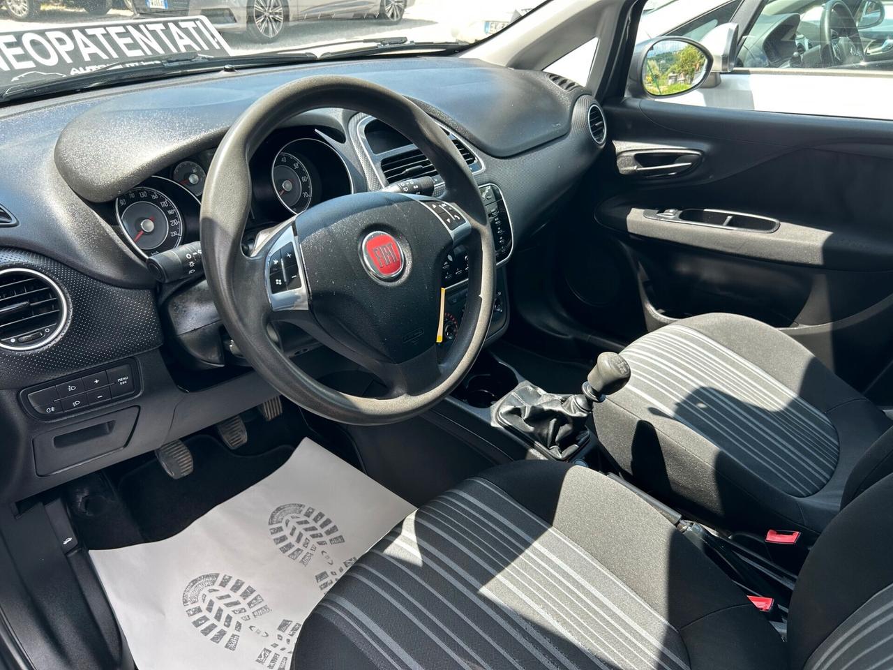 Fiat Punto Evo 1.4 5 p.UNIPROPRIETARIO-NEOPATENTATI