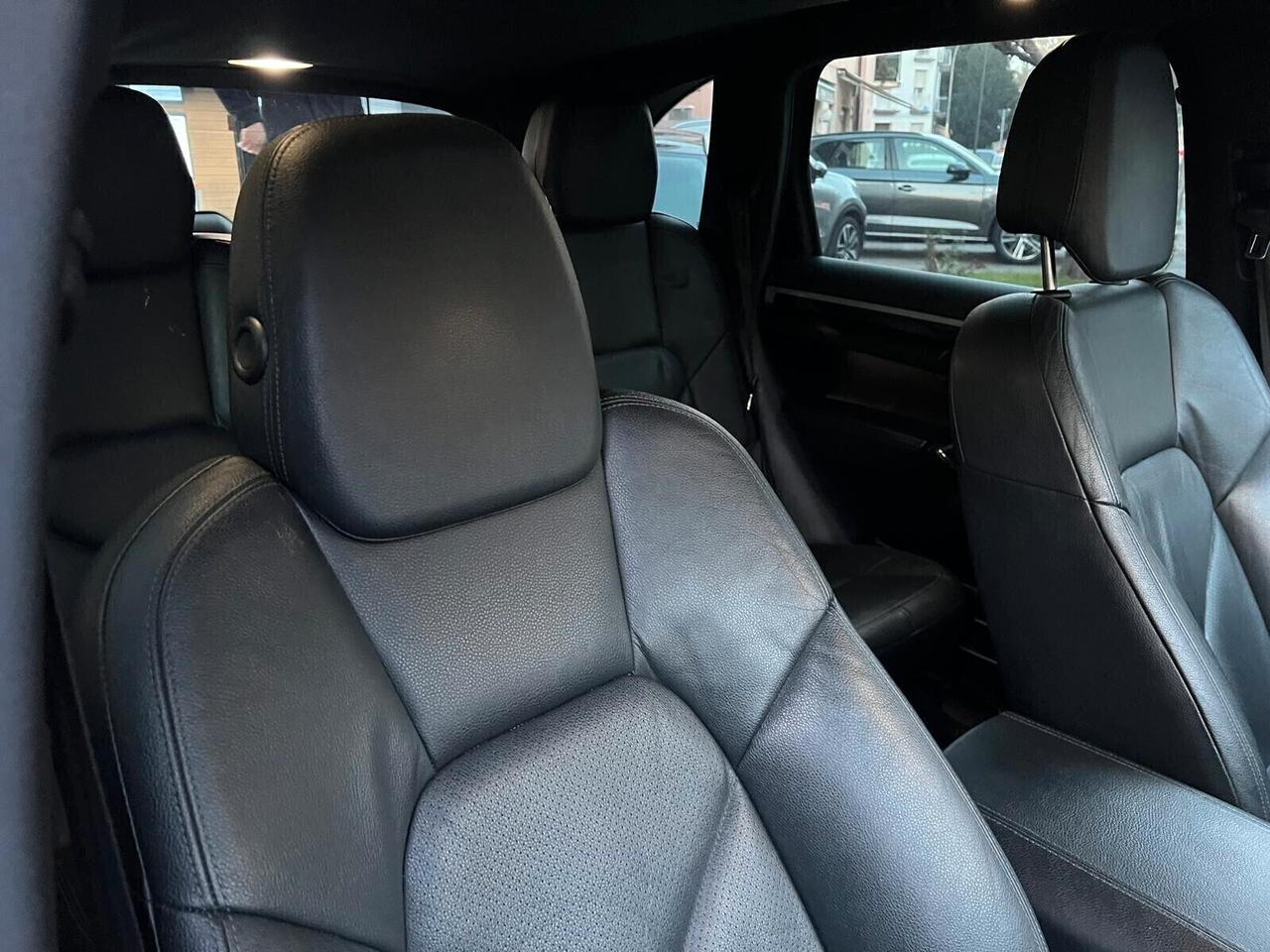 PORSCHE CAYENNE 3.0 245cv