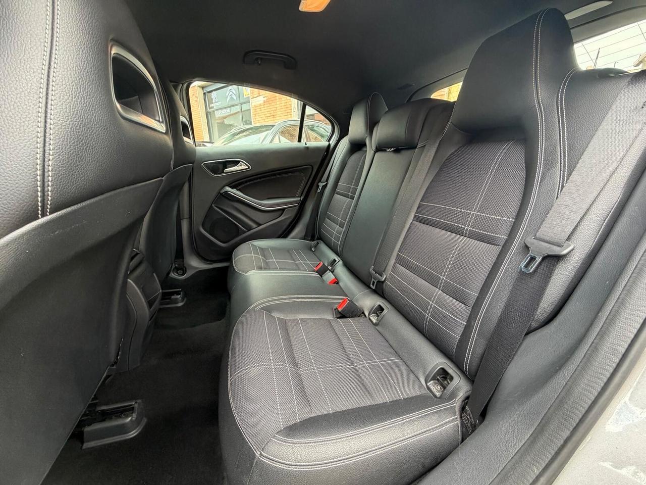 Mercedes-benz A 180 d Sport RESTYILING FULL LED