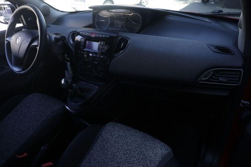 Lancia Ypsilon Lancia Ypsilon 1.0 FireFly 5 porte PROMOZIONE S&S Hybrid Silver Unicoproprietario