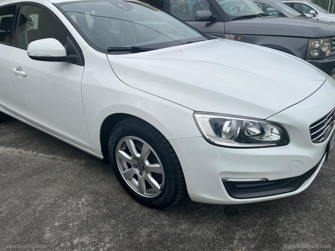 VOLVO V60 D2 1.6 Business|GANCIO TRAINO|94.000 CHILOMETRI CERT.