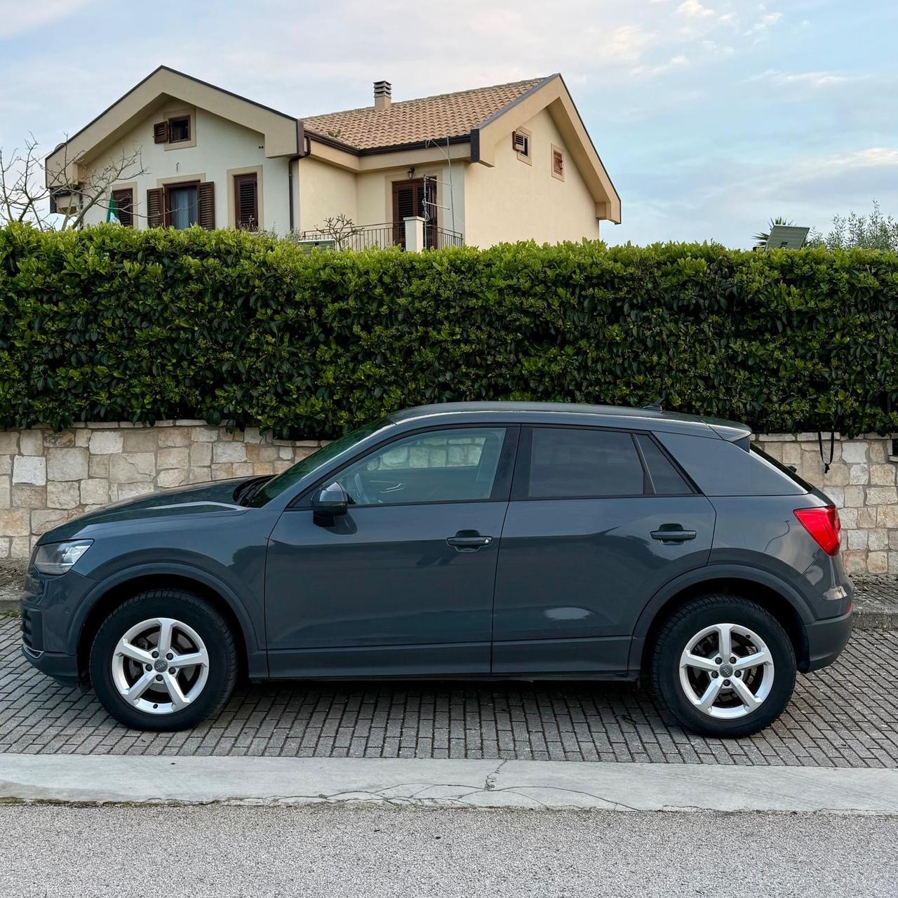 Audi Q2 30 TDI S tronic Business