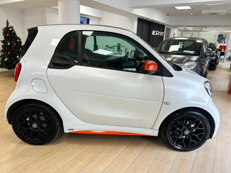 smart fortwo fortwo 90 0.9 Turbo twinamic Urbanrunner Passion