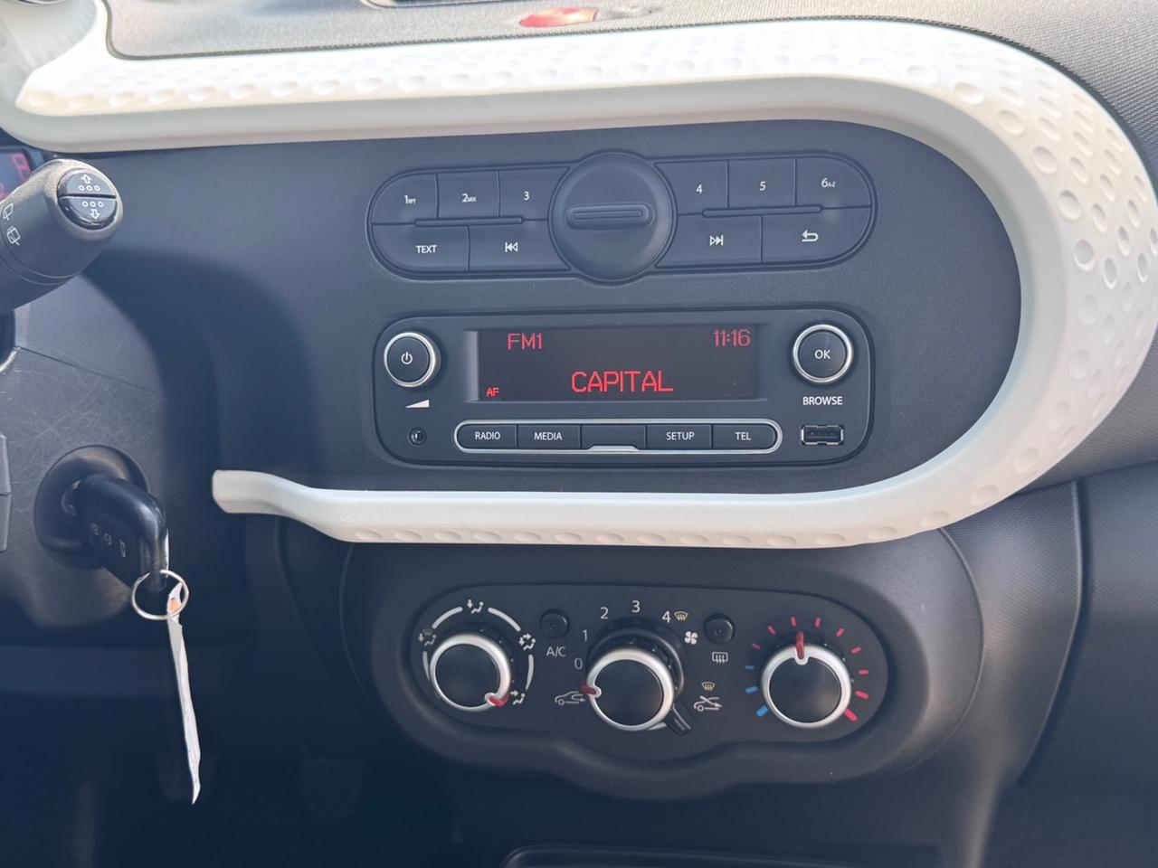 Renault Twingo SCe 65 CV Duel