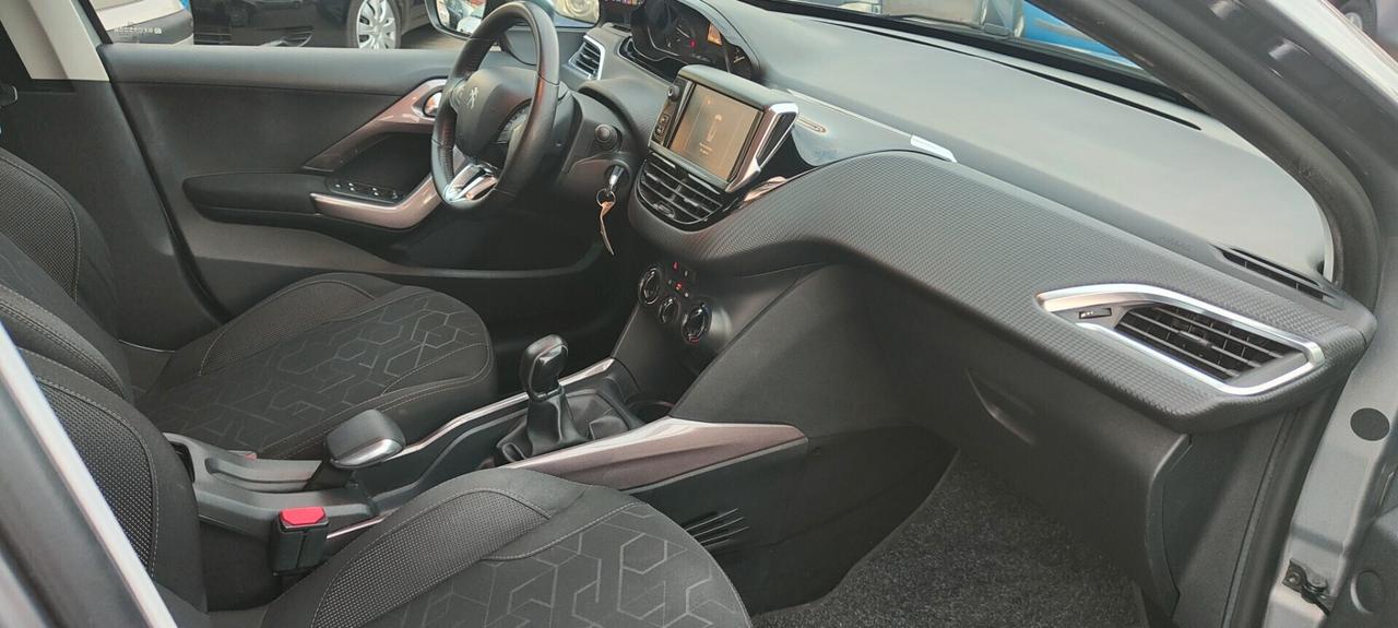 Peugeot 2008 BlueHDi 100 Allure