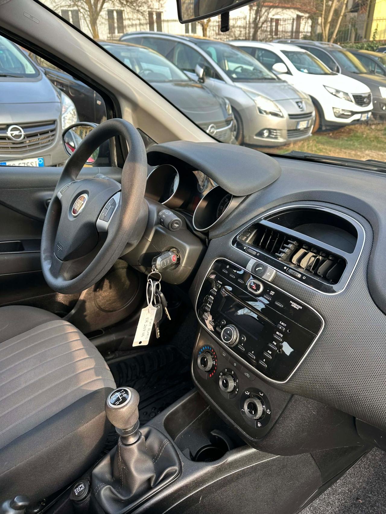 Fiat PUNTO 1.2 8V 5P LOUNGE KMCERT NEOPAT GARANZ