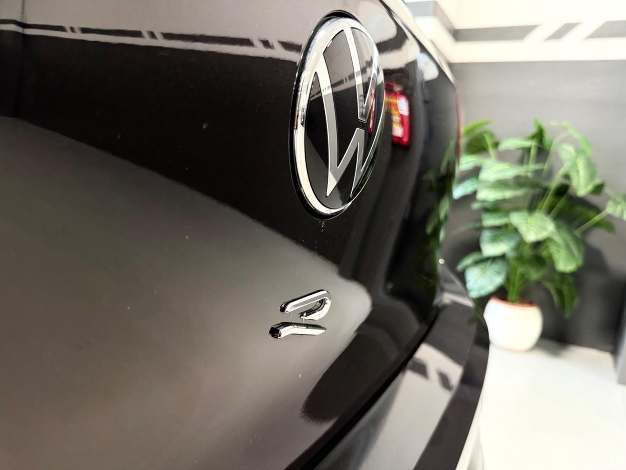 Volkswagen Golf R 4Motion Performance Akrapovic