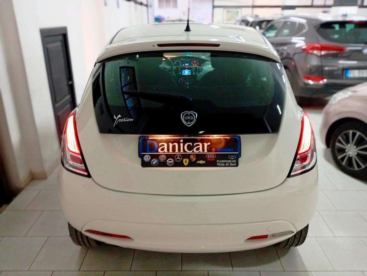 Lancia Ypsilon 0.9 TwinAir 85 CV 5 porte Metano Ecochic Elefantino