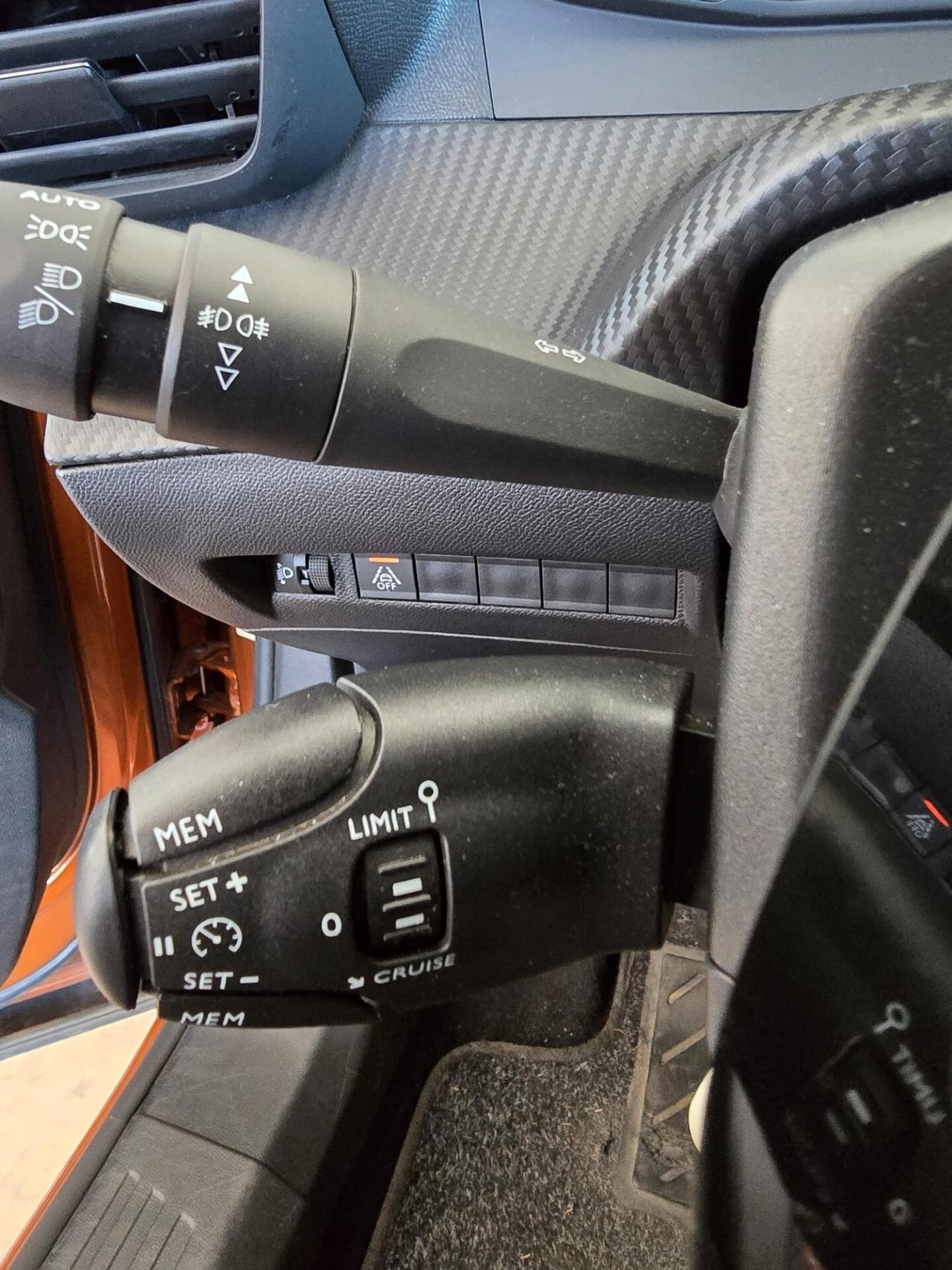 Peugeot 2008 PureTech 130 S&S GT - PARI AL NUOVO -