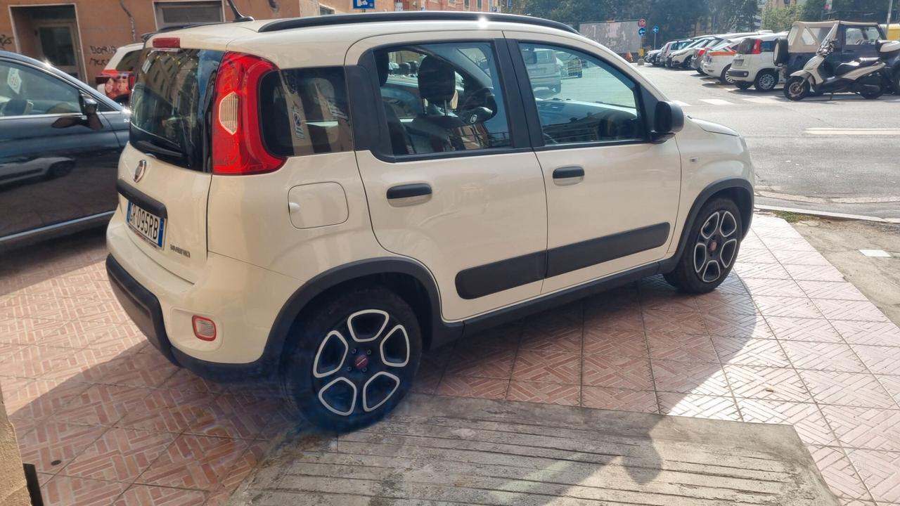 Fiat Panda Cross 1.0 FireFly S&S Hybrid