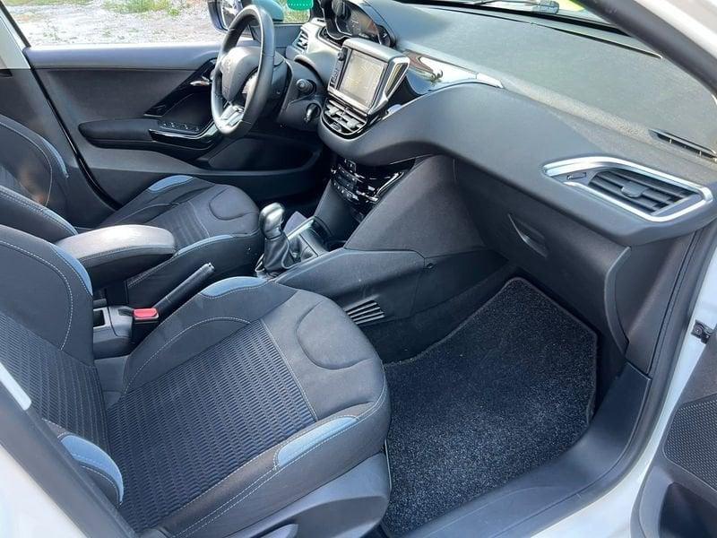 Peugeot 208 208 5p 1.2 puretech Allure E6