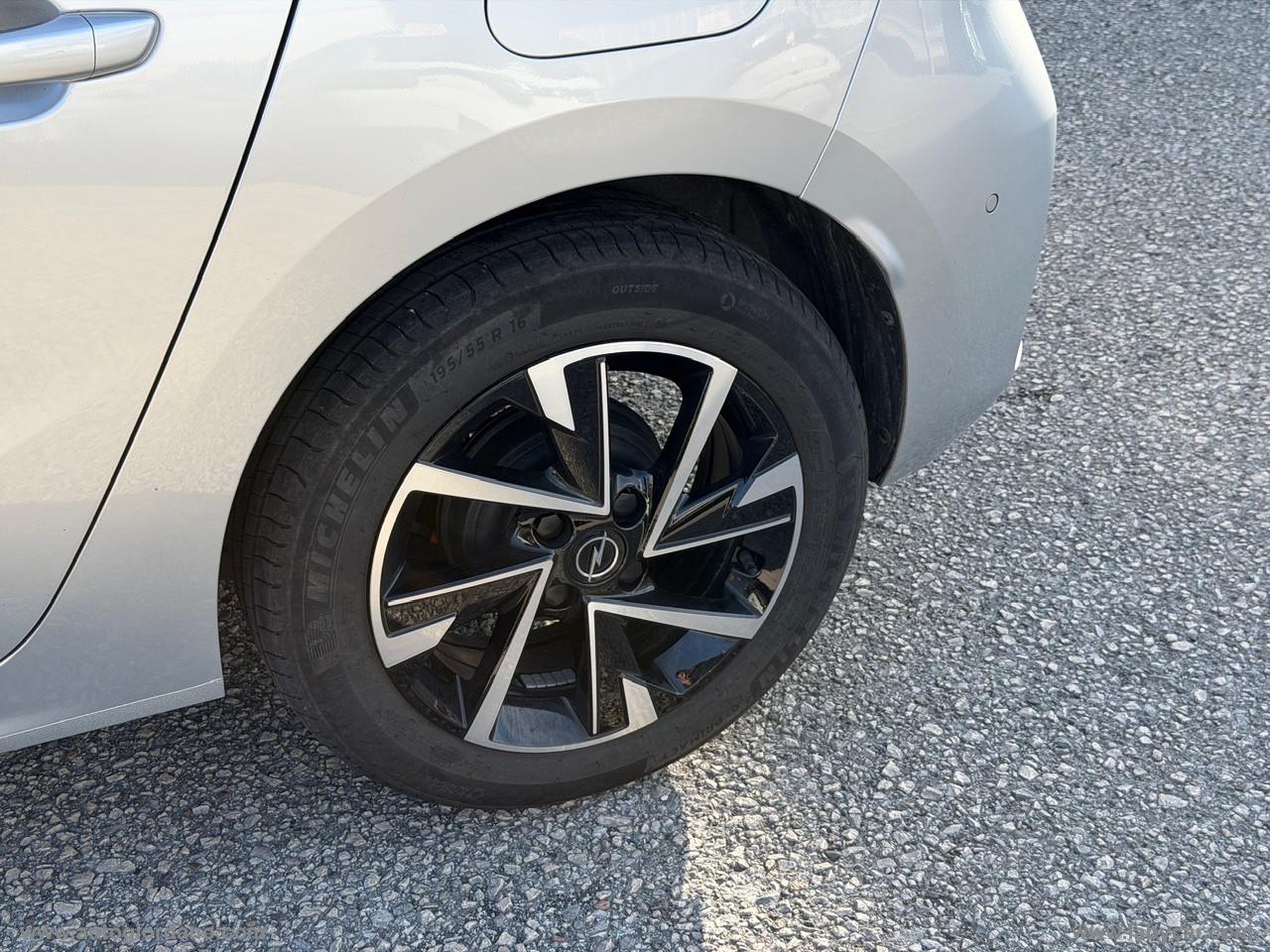 OPEL Corsa 1.2 100 CV GS