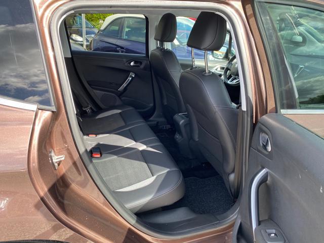 PEUGEOT 2008 1° serie 1.6 e-HDi 115 CV Stop&Start Allure