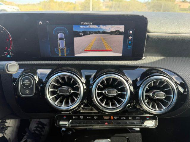 MERCEDES-BENZ A 200 d Automatic AMG Line Premium Night Edition
