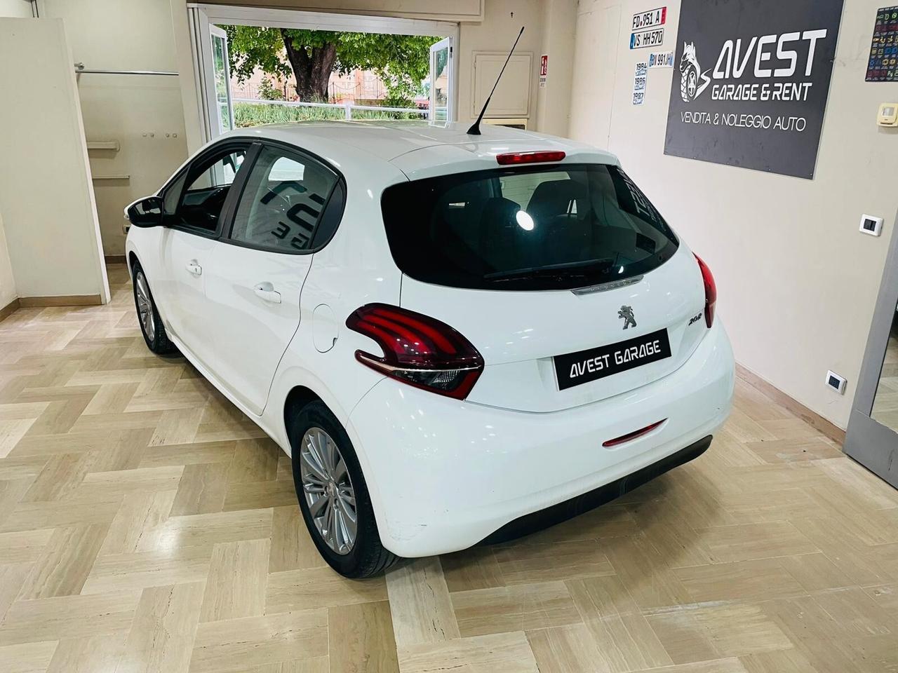Peugeot 208 PureTech 82 5p. GPL Allure