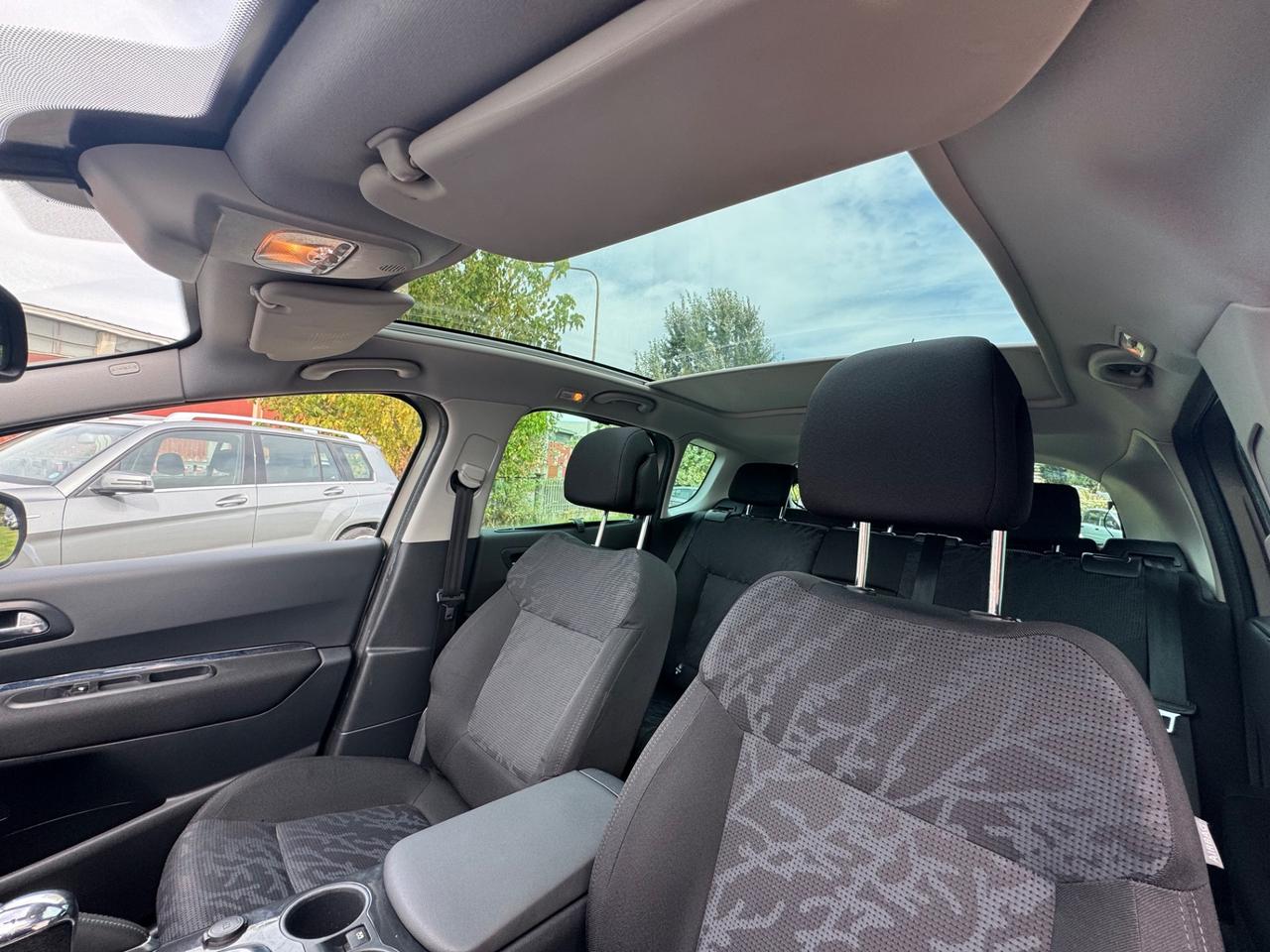 Peugeot 3008 2.0 HDi 150CV Outdoor
