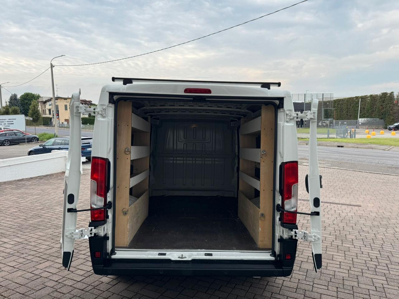 Peugeot Boxer 330 2.0 BlueHDi 130CV PC-TN Furgone