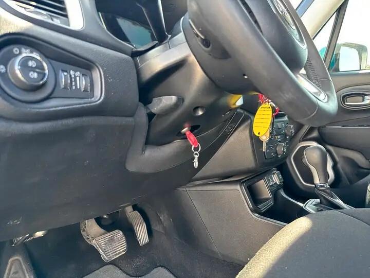 Jeep Renegade 1.3 T4 DDCT Business