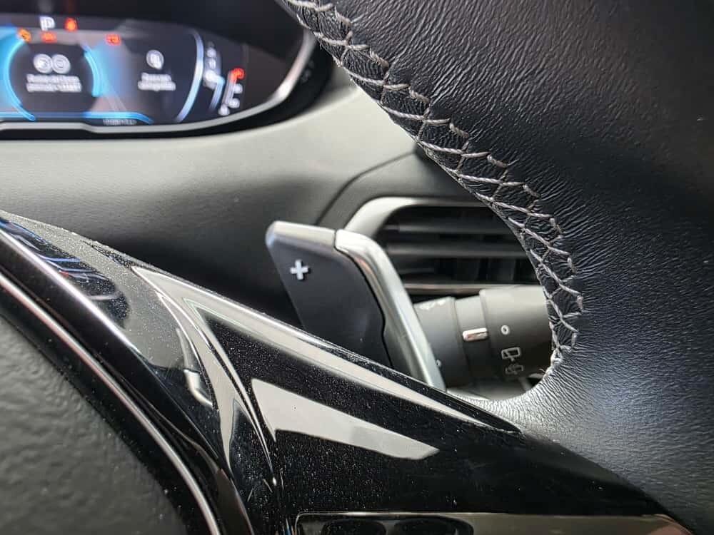 Peugeot 3008 1.5hdi 2023 EAT8 Allure