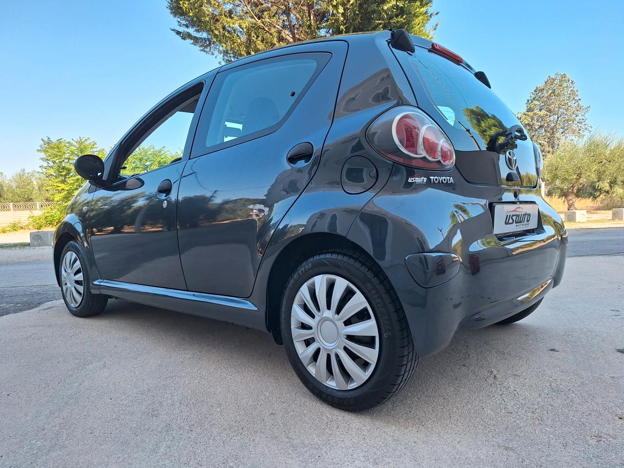 Toyota Aygo 1.0 5 porte Active PERFETTA