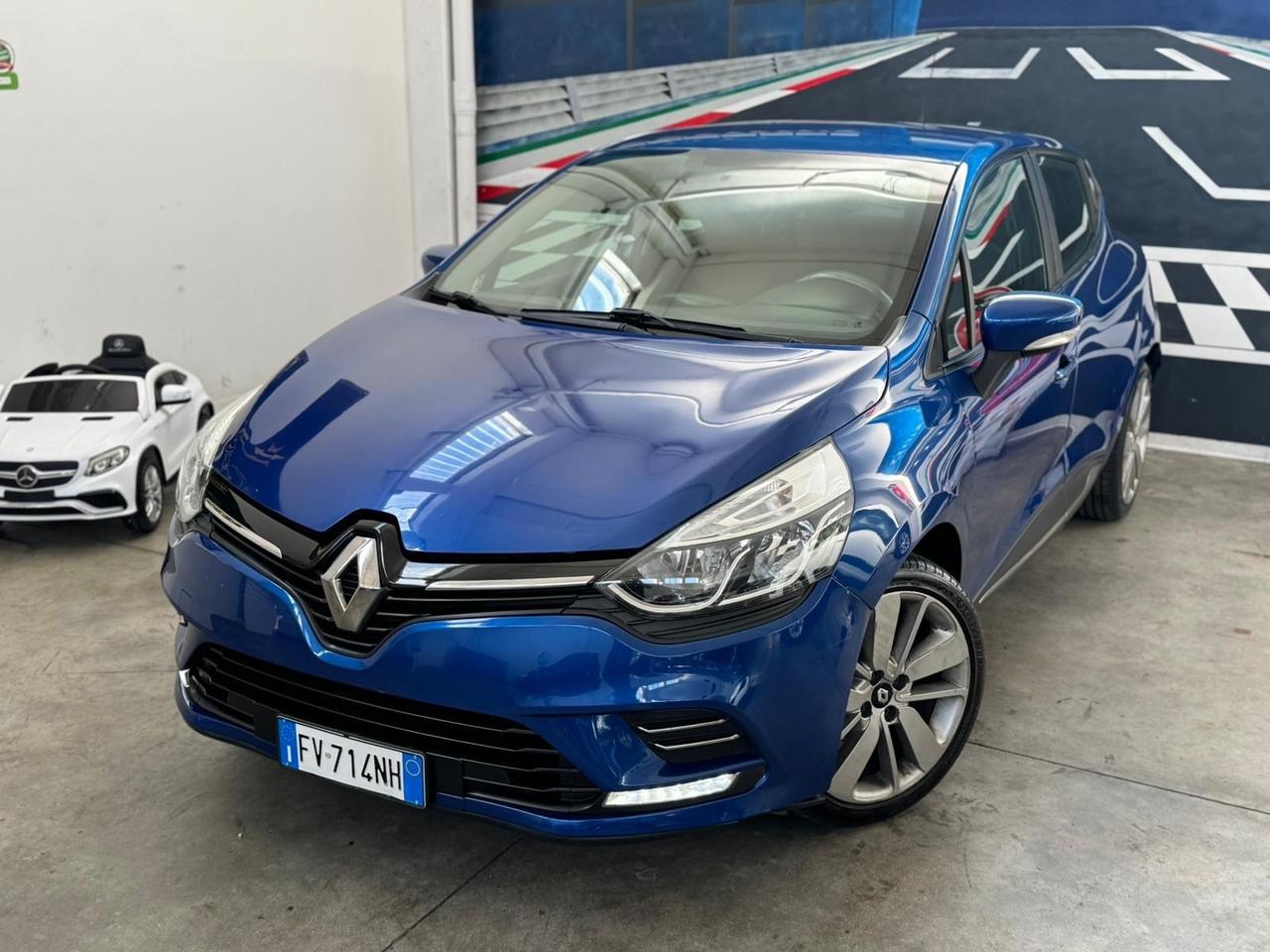 Renault Clio TCe 12V 90 CV GPL 5 porte Moschino Intens